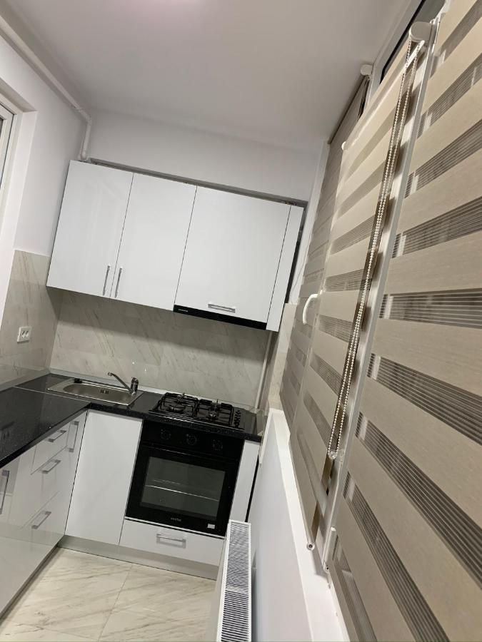 Apartament Cu Regim Hotelier Militari Residence Helen Chiajna Zewnętrze zdjęcie
